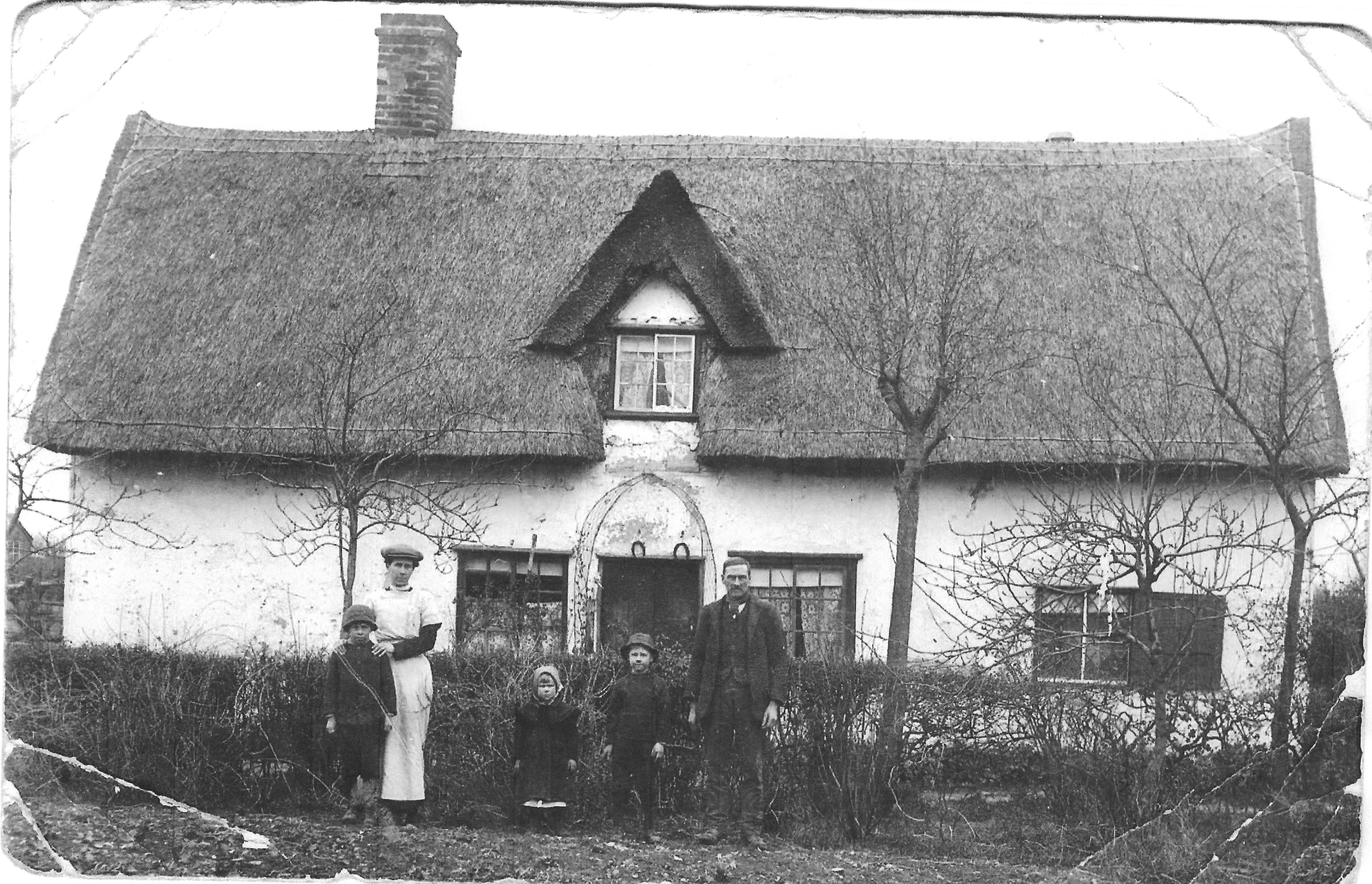 Gatward house in The Avenue/Sheephead Row before demolished