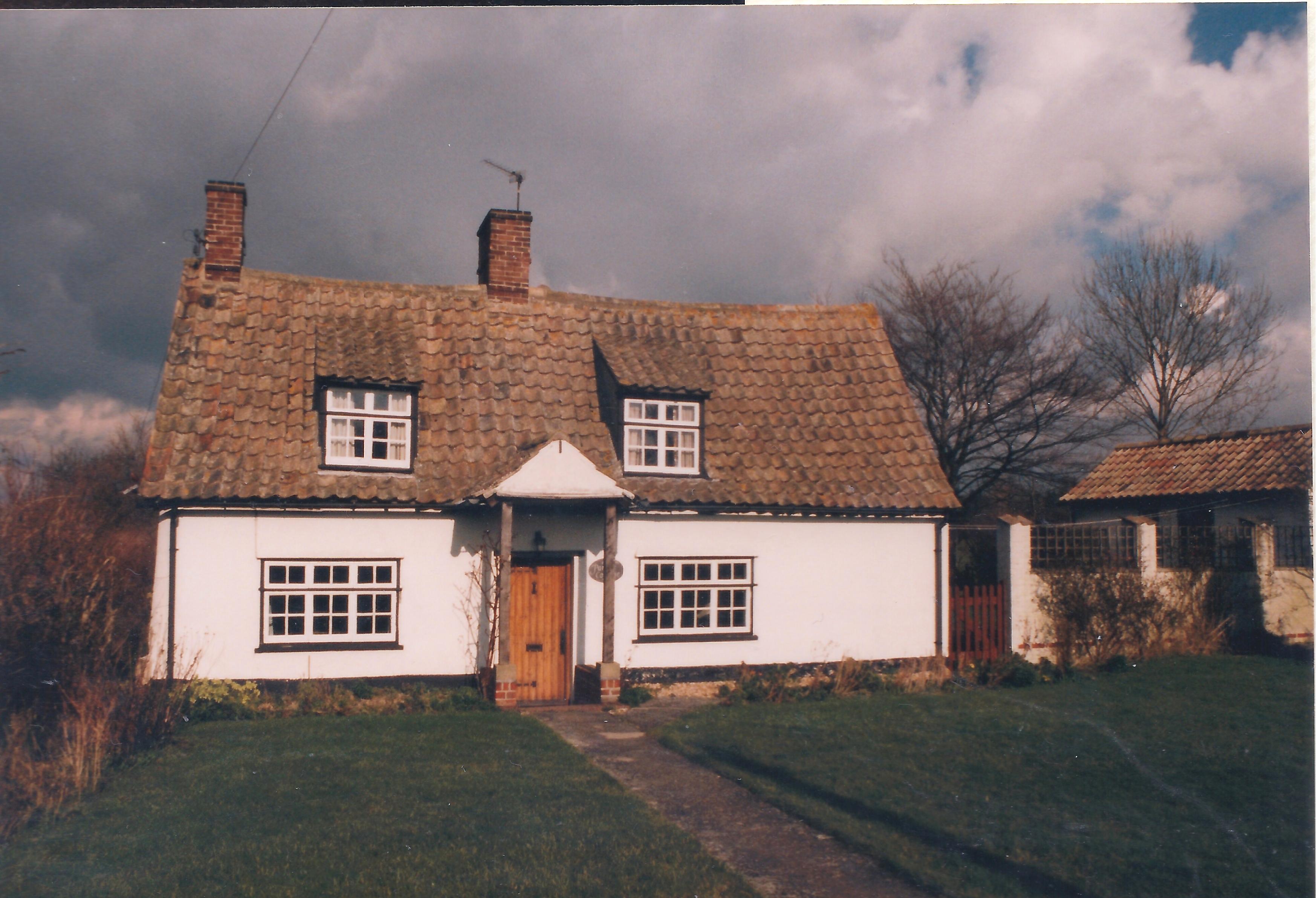 Pantile Cottage, 12 Church St, 1990s