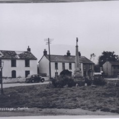 War Memorial NB bottom left metal railing & lamp surrounding pump | (Deacon)