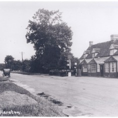 PHS056.05 No 56 High St Coach & Horses. 1930s (Deacon) The Coach & Horses in 1930s | (Deacon)