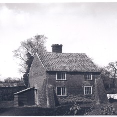 No 21 High Street - The Dovecote 1931 | (Deacon)