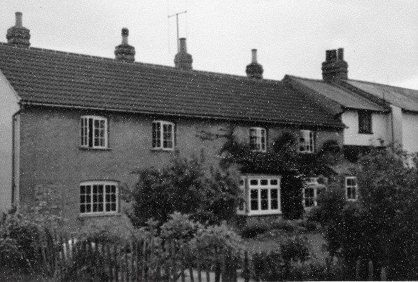 Lamorna (Fountain cottage) c 1951 lived in by Aldis family
