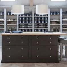 Cambridge store - tailored section | (Neptune