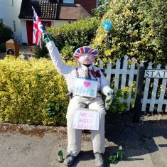 PZZECov.06 VE day scarecrow Bert on VE day 'We'll meet again' May 2020 | (Roadley)
