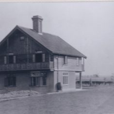 PNR0ZE.01 Newton Hill beautiful quite early photo of Sunbourn (Deacon) Beautiful quite early photo of Sunbourn | (Deacon)